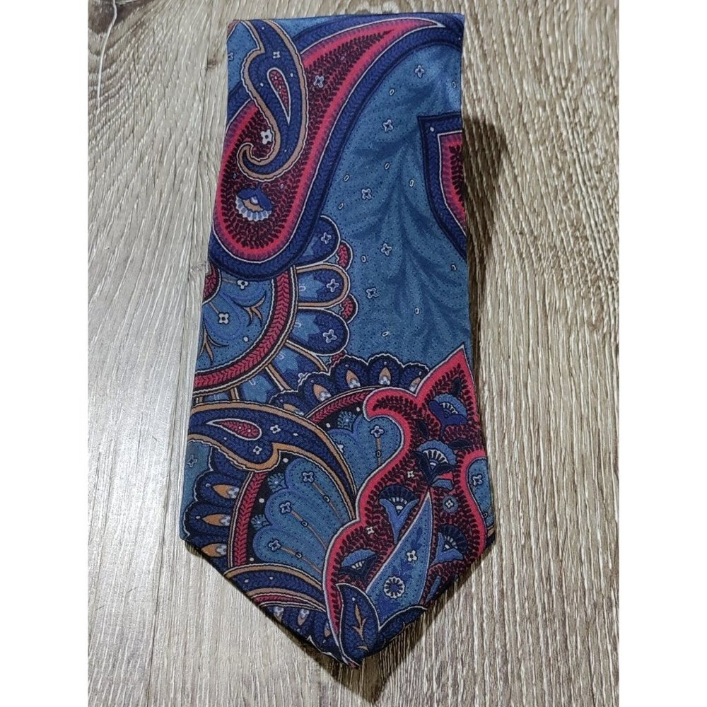 Torriani Silk Necktie Paisley